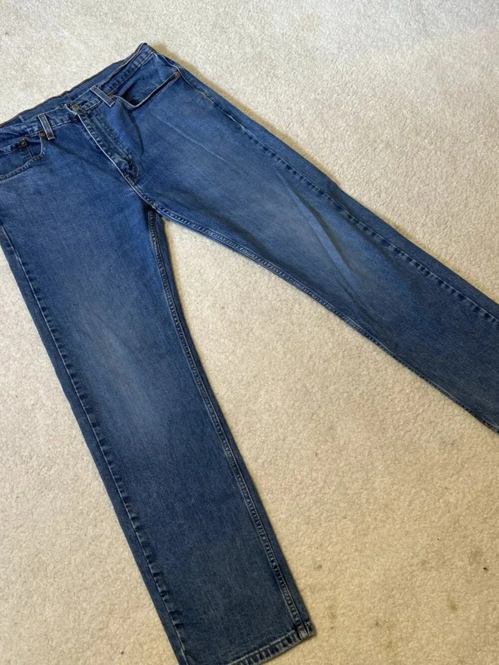 Levi's 505 Men's Blue Jeans 34x30 (34x32 Tag) Regular Straight Medium Wash Denim